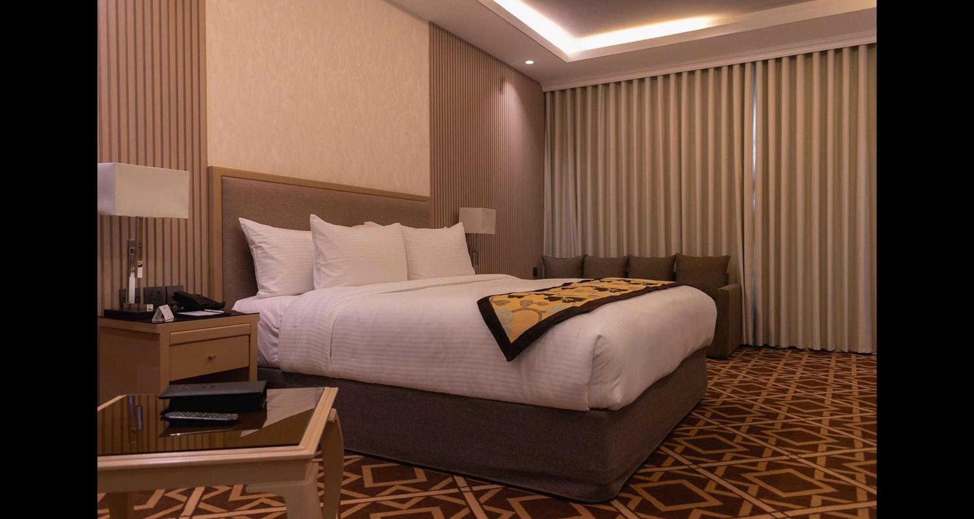 Best Western Plus Jeddah Hotel Madinah Road Eksteriør billede
