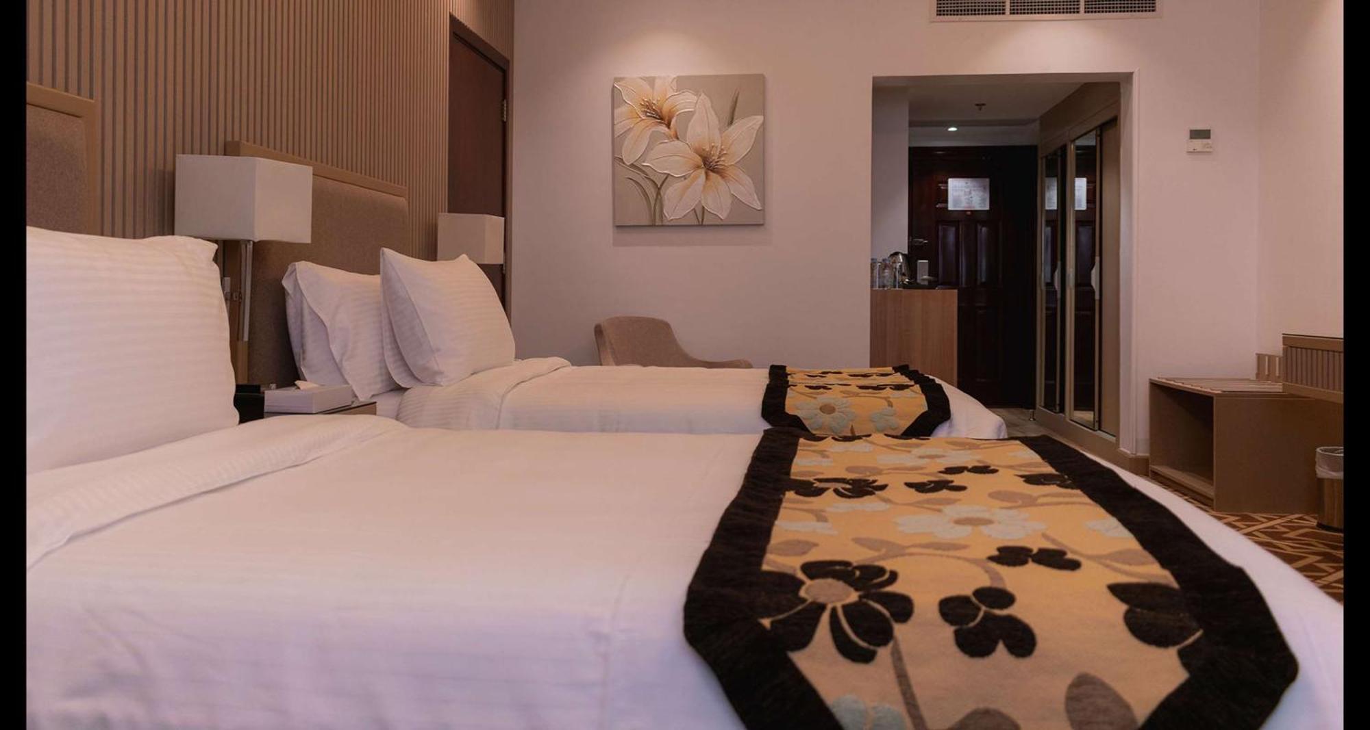 Best Western Plus Jeddah Hotel Madinah Road Eksteriør billede